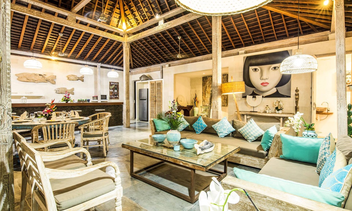 Tibubeneng Villa | ❤7" Ride to Beach❤4BR & 13meter Private POOL Villa❤SUNDECK❤10pax