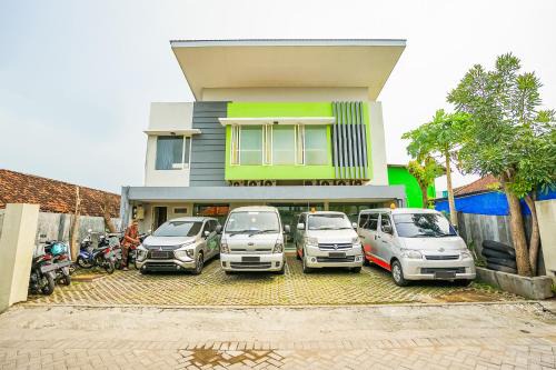 Sedati House | Ardhya Guesthouse Syariah by Ecommerceloka