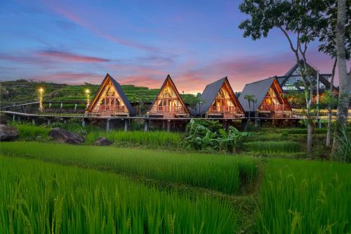 Prigen Cabin | Asmaraloka Villa & Resto