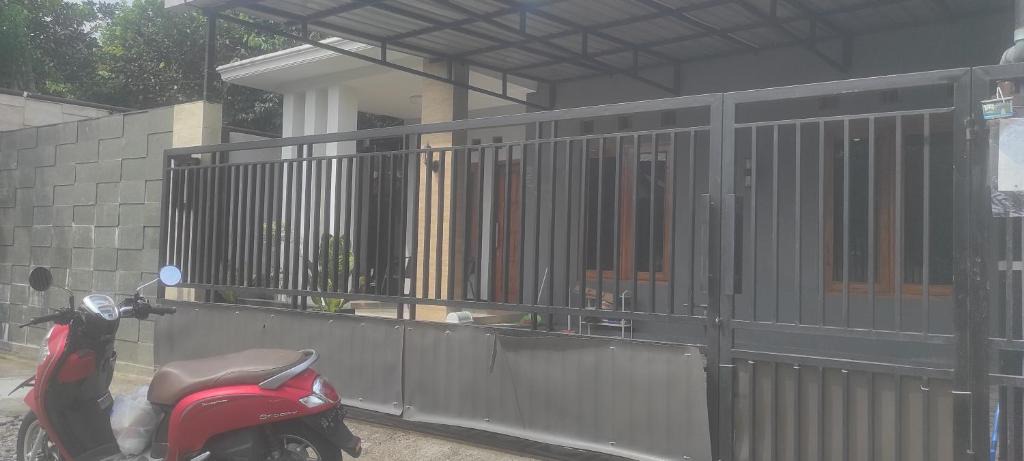 Sleman House | Atharis Homestay