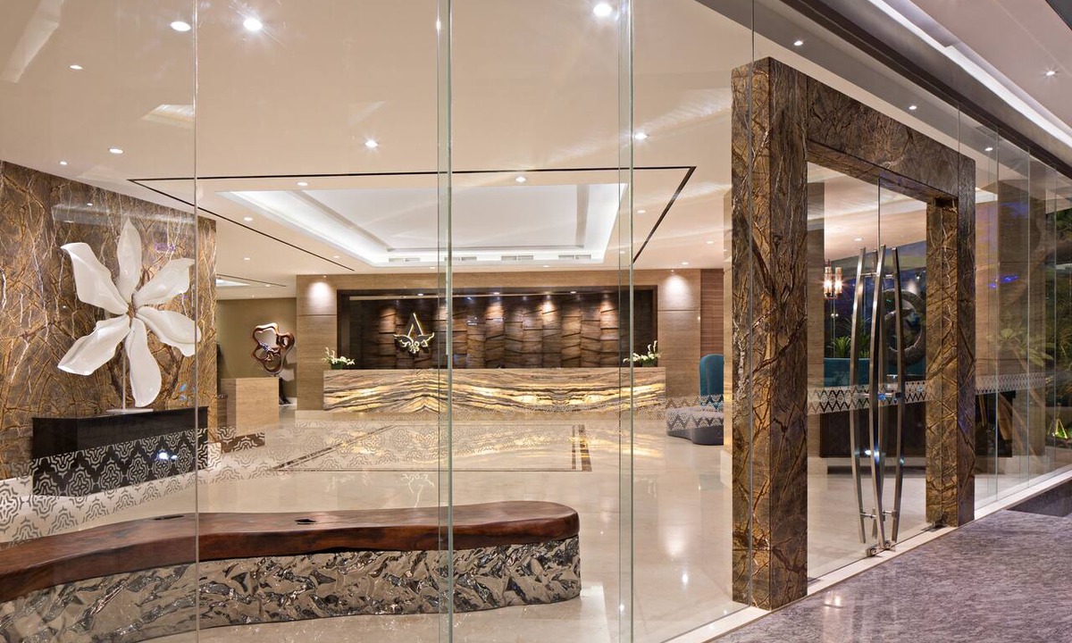 Kuningan Hotel | Ayaka Suites