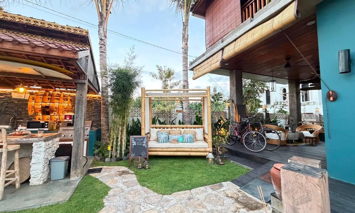 Ketewel Villa | Beachview Villa near Sanur, Live Sports AFL NRL