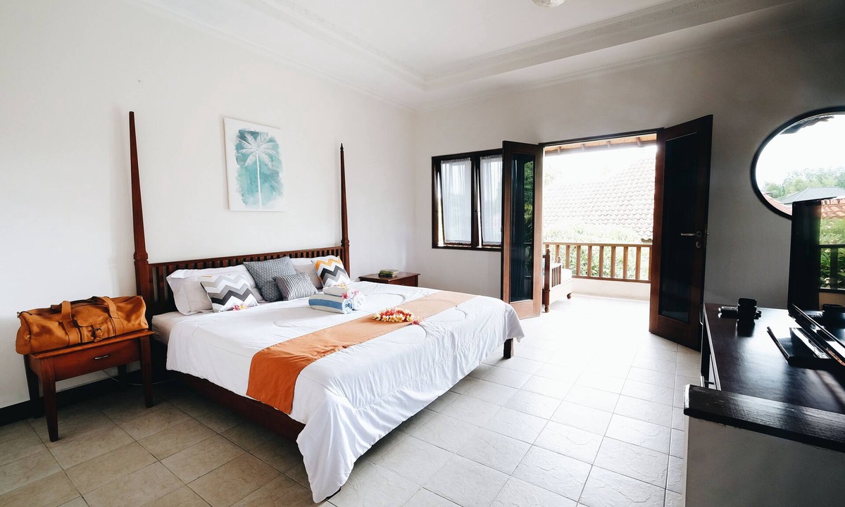 Pererenan Villa | Beautiful 4 Bedroom Pool Villa in Canggu Pererenan with healthy breakfast daily