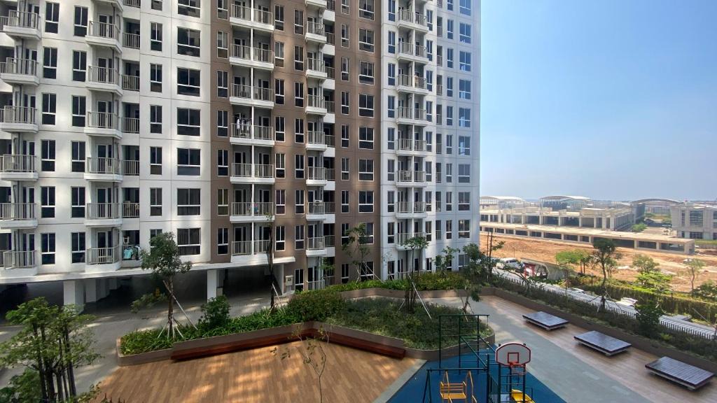 Old Jakarta Apartment | Brand New and Cozy Studio at Tokyo Riverside PIK 2 Apartment By Travelio