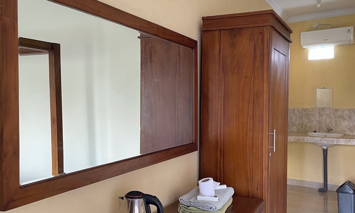 Petulu Apartment | Chic 1-bedroom apartment in charming Bali with WiFi, AC. Hot and cold water