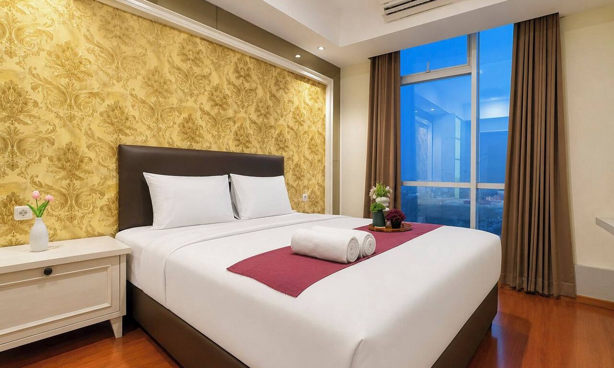Surabaya Apartment | Chic And Classic 2Br At Apartment Grand Sungkono Lagoon
