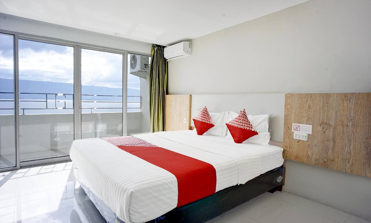 Parapat Hotel | Collection O Gapura Hotel Near Parapat Penatapan Danau Toba