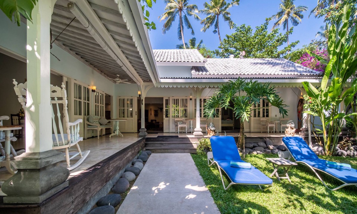 Candi Dasa Villa | Colonial 2 BR Villa in Candidasa
