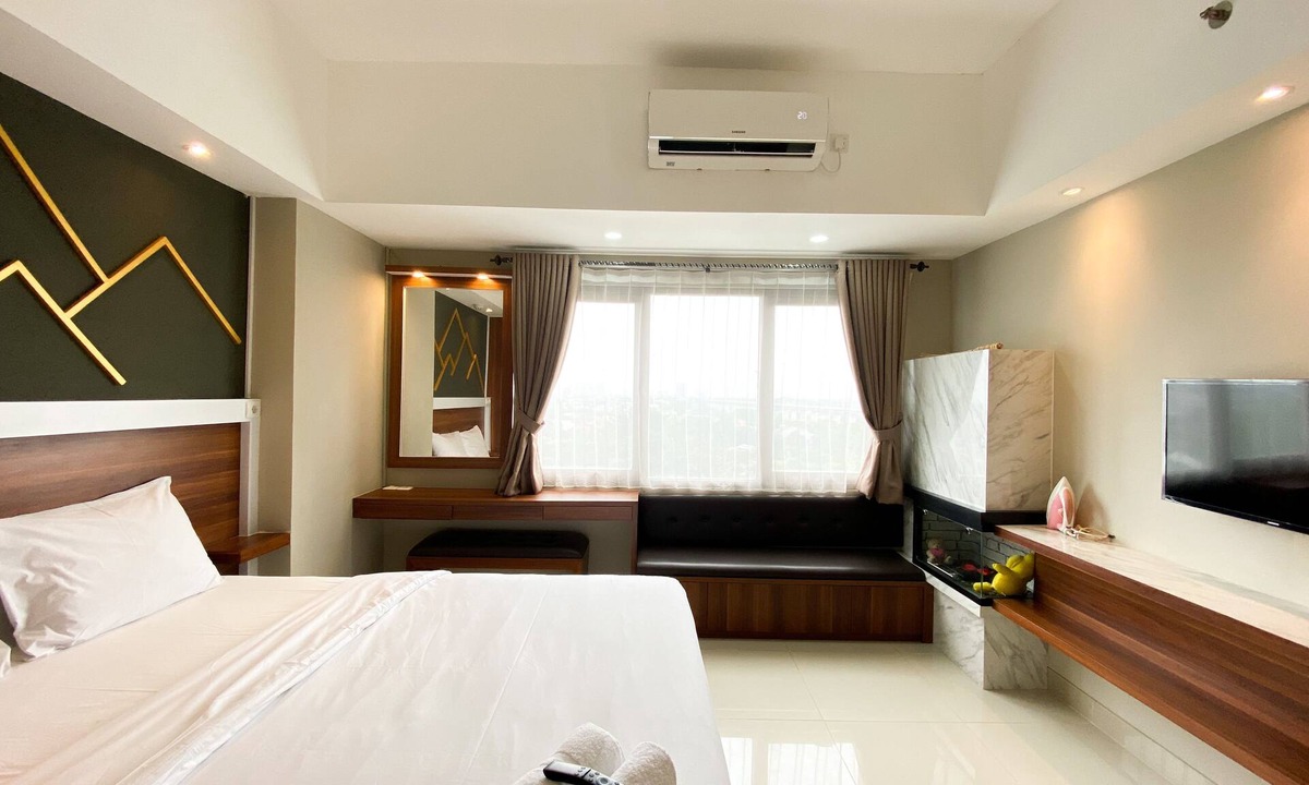 Duren Sawit Apartment | Comfort 1BR at LRT City Jatibening Apartment