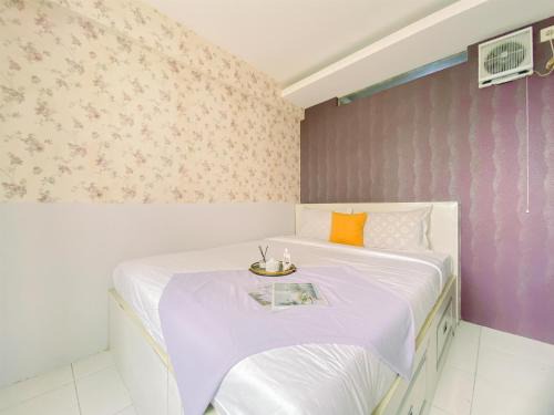 Kebagusan Apartment | Comfort Living 2BR Apartment at Kebagusan City By Travelio