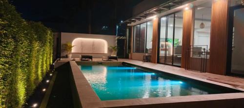 Parongpong Villa | Cottonwood Villa Zamrud - Pingpong BBQ Pool Disney