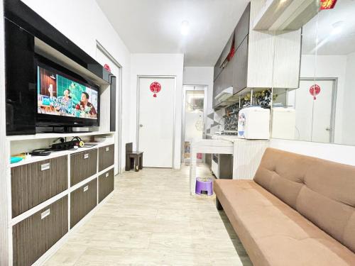 Pluit Apartment | Cozy 2BR Apt with direct access to Mall @Green Bay Pluit Apartment