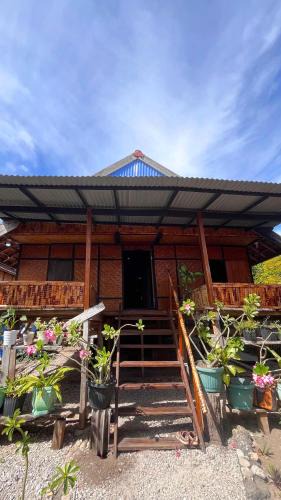Moyo House | Davi moyo island