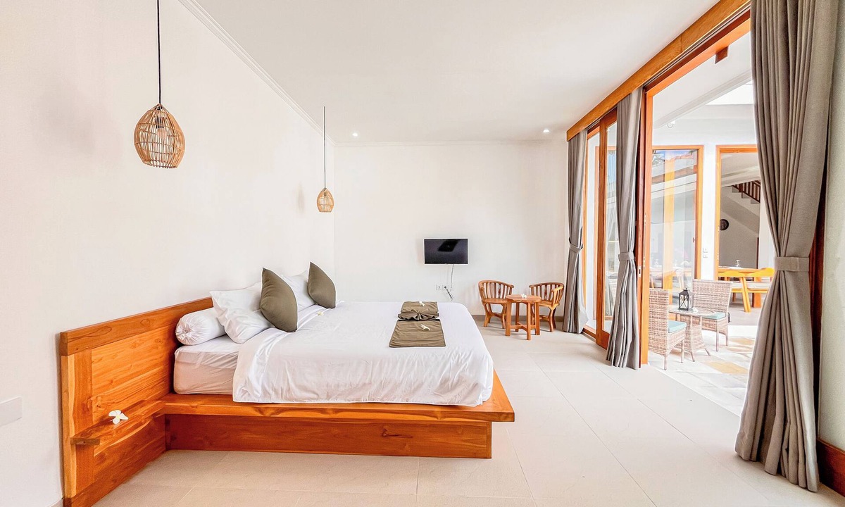 Lovina Bed & Breakfast | Dolphin 1 – Deluxe Double Room in New Villa on Lovina Beach