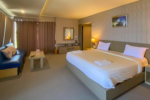Kalipuro Hotel | Grand Hills Hotel Near Ketapang Banyuwangi Mitra RedDoorz