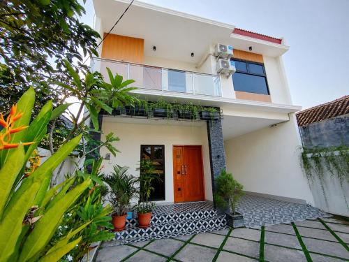 Mertoyudan Villa | Griya Anindita