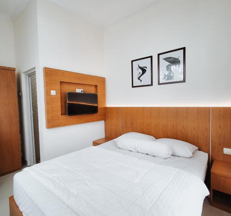 Ngaglik Hostel | Hallstatt Living Near UII Jakal