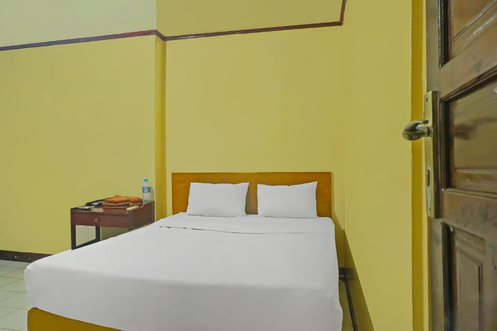 Melayu Hotel | Hotel O Adam Kost SyariahNearWisata Jembatan Barito