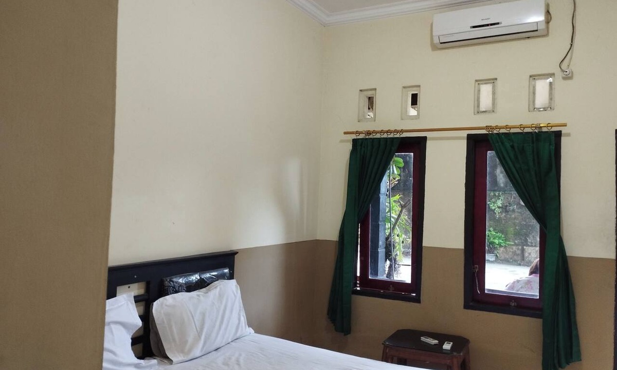 Mataram Hotel | Hotel O Kos Moncok