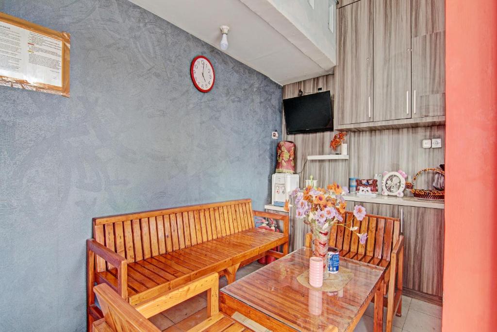 Kampar Hotel | Hotel O Lestari Baru Syariah Near SMA Negeri 1 Salo