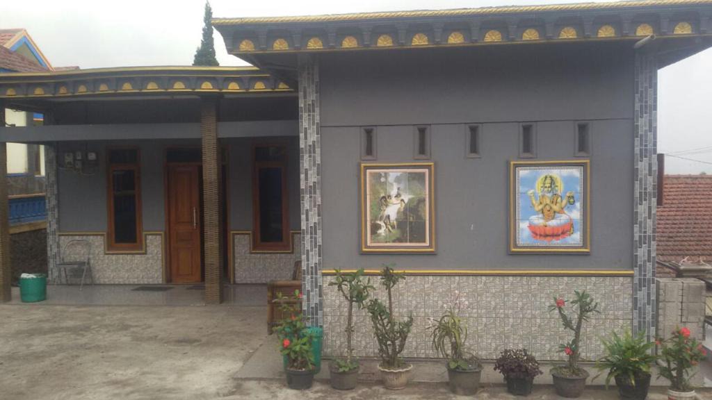 Ngadisari House | Ladewi Homestay