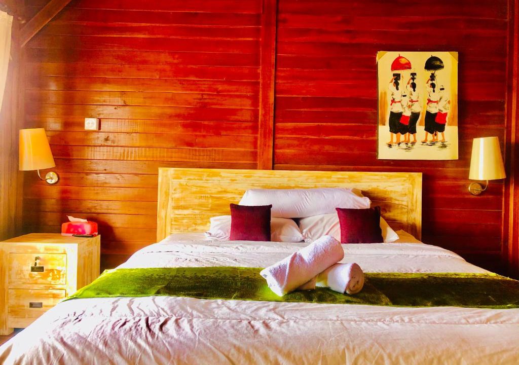 Kedisan Bed & Breakfast | Lake View Cottage and Restaurant