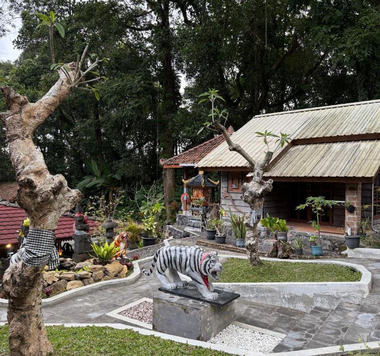 Pakem House | Lawang Pitu Untuk keluarga