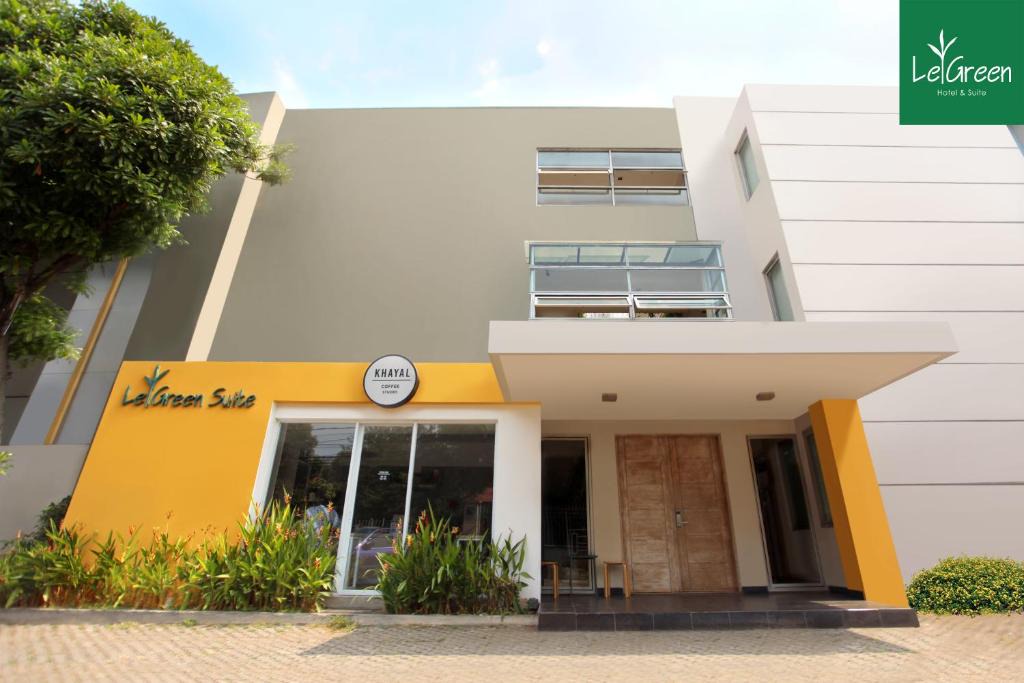 Bendungan Hilir House | LeGreen Suite Pejompongan