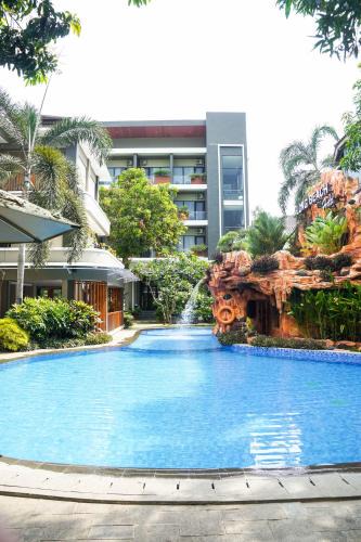 Pangandaran Hotel | Long Beach Hotel Pangandaran
