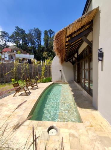 Hargomulyo Villa | Lotus by Suasana Villa