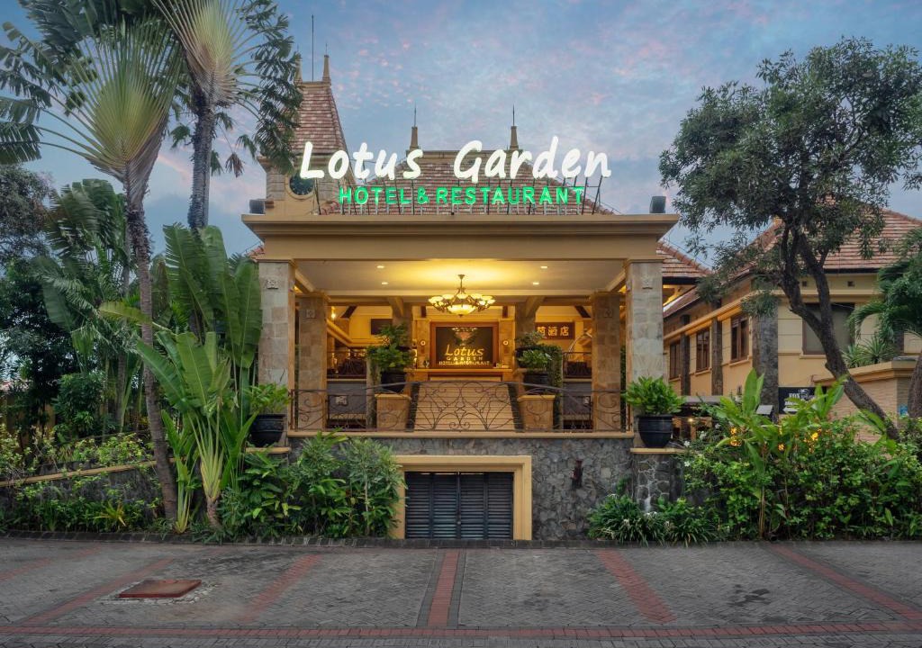 Kediri Hotel | Lotus Garden Hotel By Waringin Hospitality