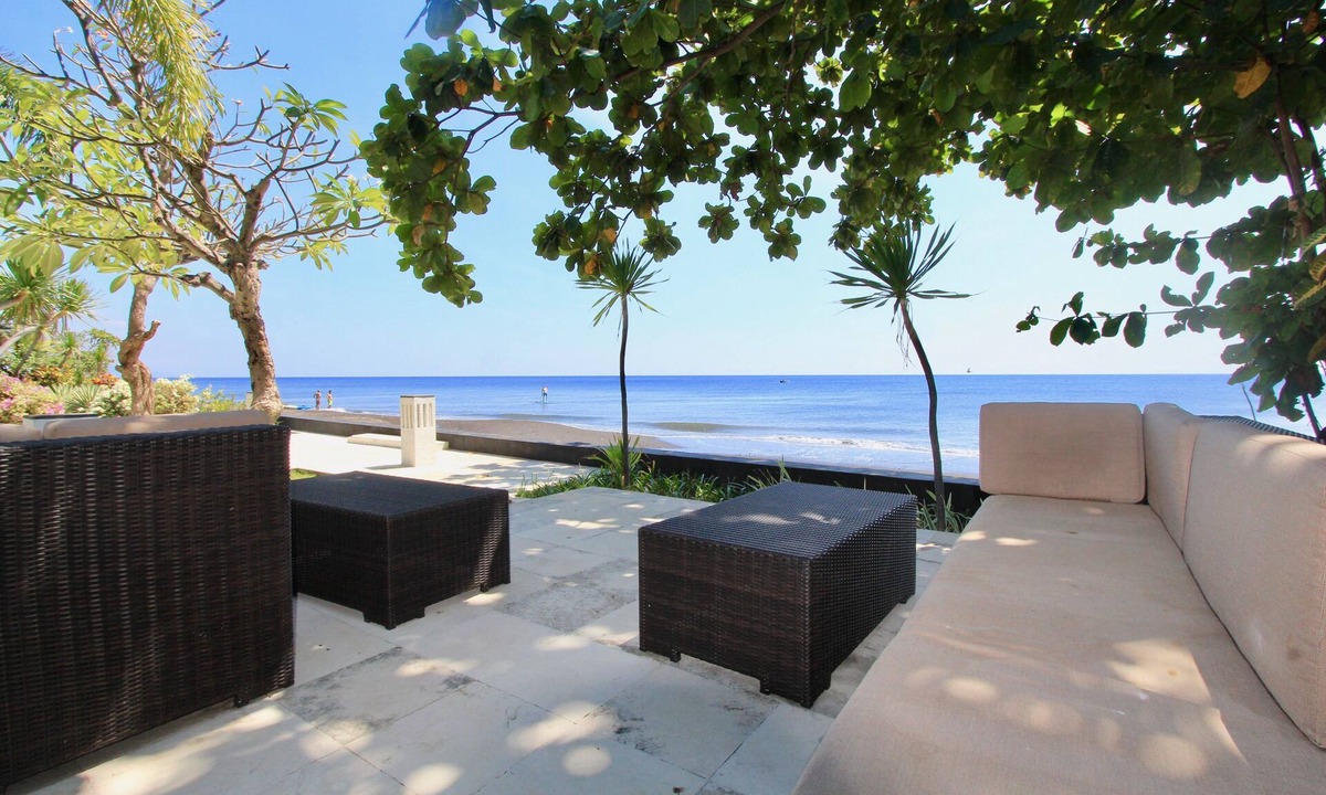 Lokapaksa Villa | Luxury 5 * beach villa in Lokapaksa near Lovina, North Bali