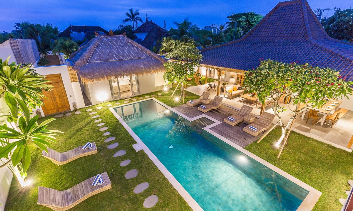 Laksmana Villa | Majestic Exclusive Eco-Chic 5BDR Central Seminyak/Oberoi/beach