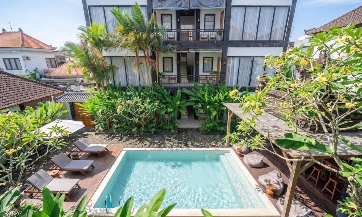 Ubud City-Centre Apartment | Modern 1BR Flat in Ubud w Pool, Patio & Kitchen