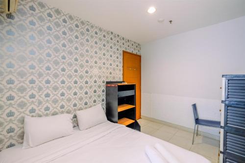 Depok Apartment | Nice Comfort 2BR at Cinere Bellevue Suites Apartment By Travelio