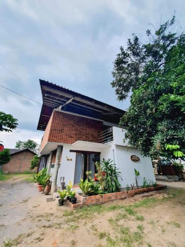 Sleman House | Omah Jamblangan