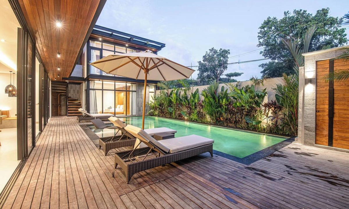 Batubelig Villa | Opulent 6BR Villa, 400m from Canggu Golden Shore