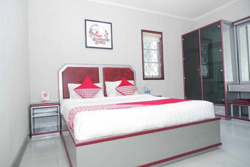 Semarang Hotel | OYO 1284 Executive Residence