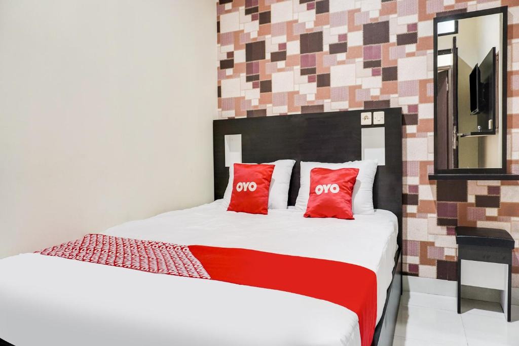 Karawang Hotel | OYO 91646 fio colombus residence