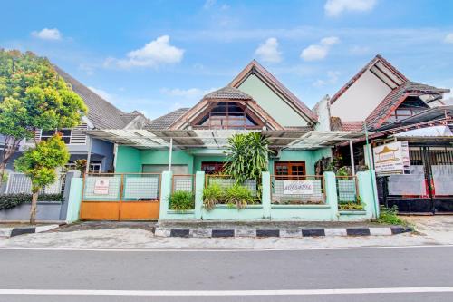 Depok Hotel | OYO 93839 Aquenda Homestay Syariah