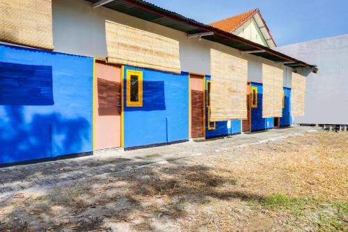 Sidoarjo Hotel | OYO Life 91544 Homestay Biru Blukid