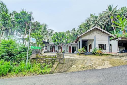 Sendang Hotel | OYO Life 92264 Argo Homestay