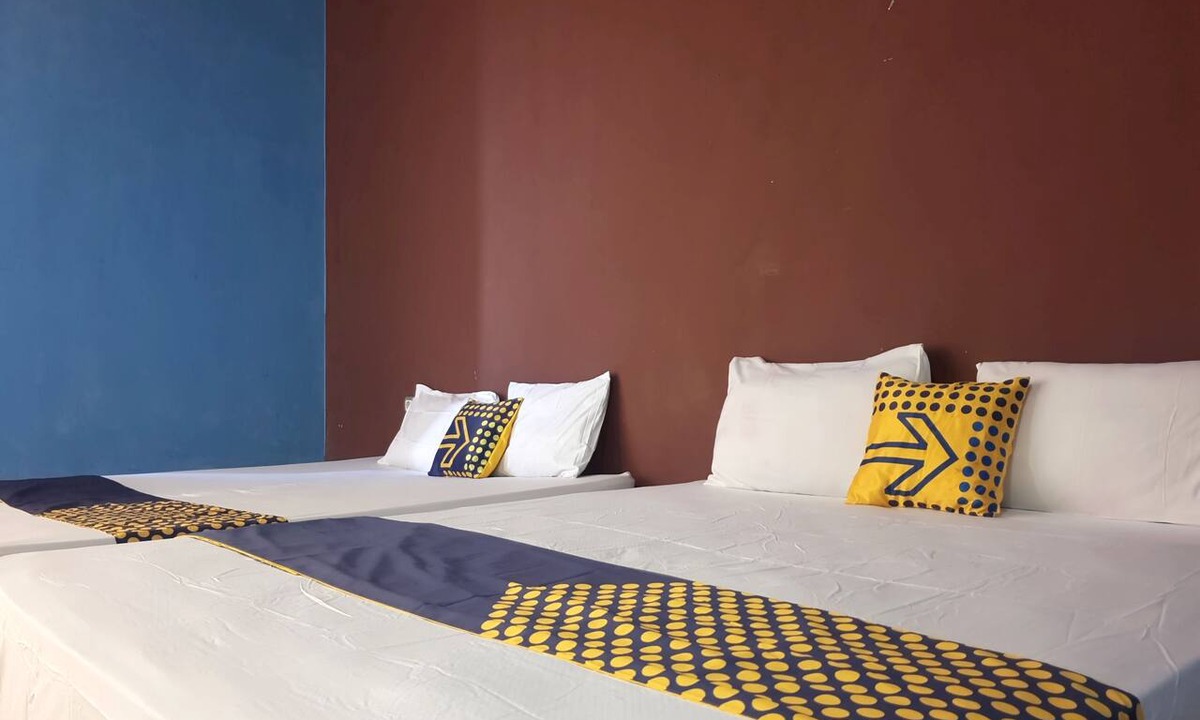 Malang Hotel | OYO Life 92842 Homestay Balearjosari