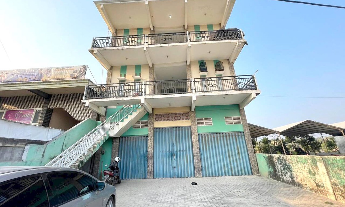 Paciran Hotel | OYO Life 93075 Nova Jaya 2 Homestay Syariah