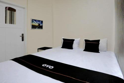 Asrikaton Hotel | OYO Life Arjuna Guest House Syariah