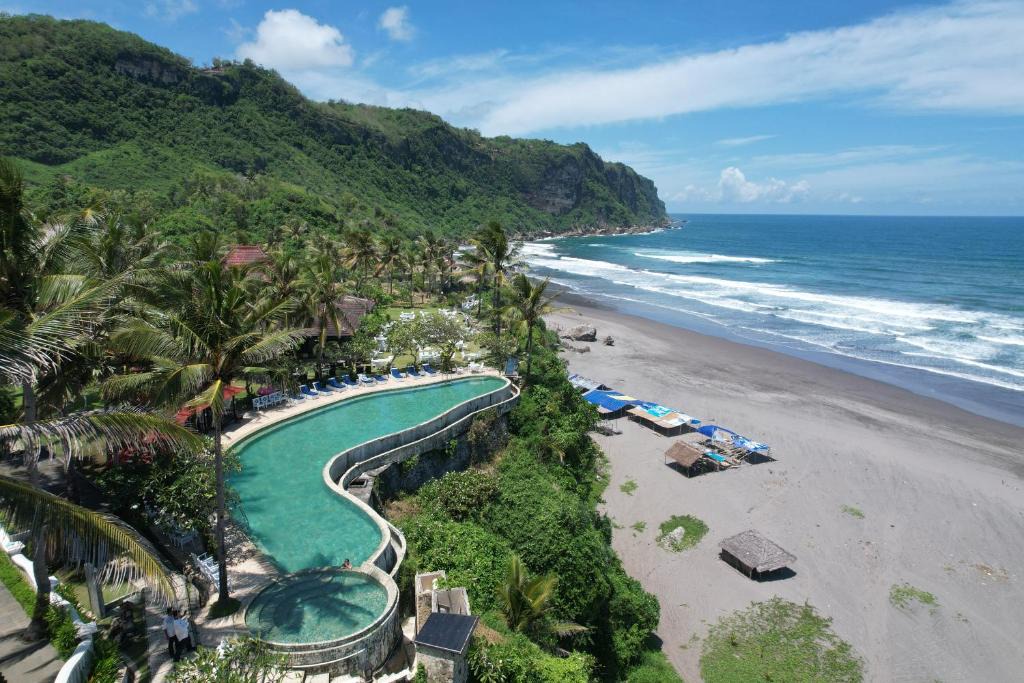 Parangtritis Resort | Queen of the South Beach Resort