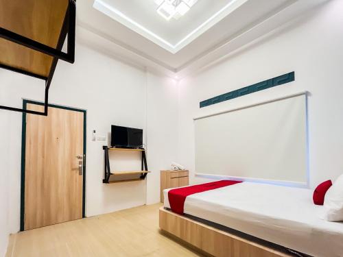 Blitar Hotel | RedDoorz at Tobias Living Blitar