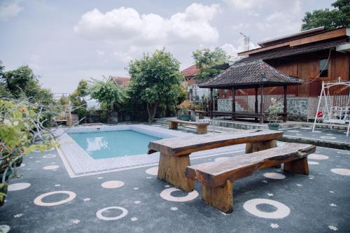 Kecamatan Kuripan Hotel | RedDoorz at Villa Bukit Senyum Lombok