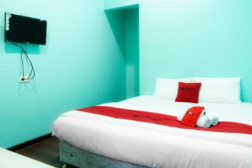 Semarang House | RedDoorz Near Gajah Mada Street Semarang