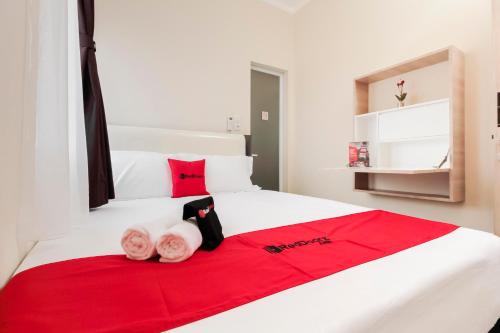 Tangerang House | RedDoorz near Soekarno Hatta Airport